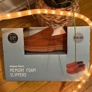 Wayland Men's Memory Foam Slippers size medium NWT